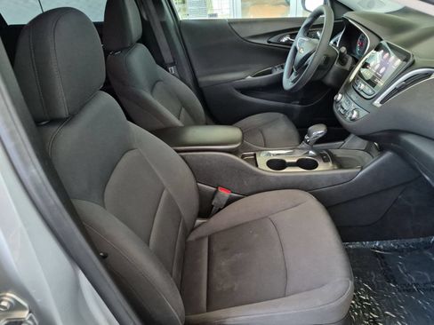 Used 2021 Chevrolet Malibu LS FWD image 27