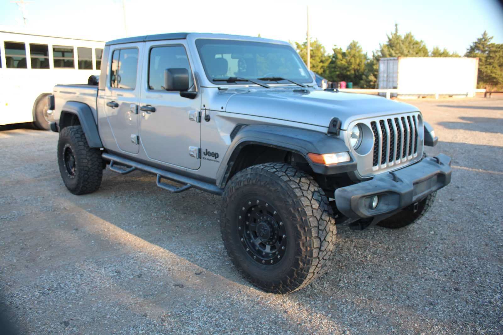 Used 2020 Jeep Gladiator Sport w/ Quick Order Package 24S AWD/4WD image 10
