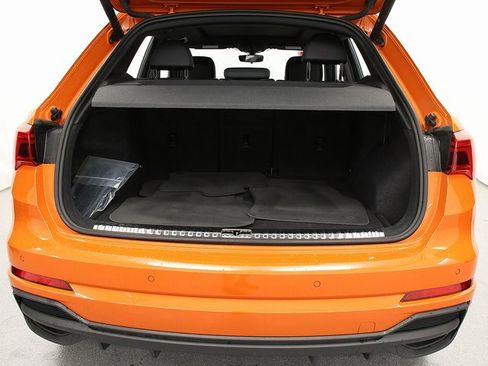 Used 2025 Audi Q3 2.0T Premium image 26