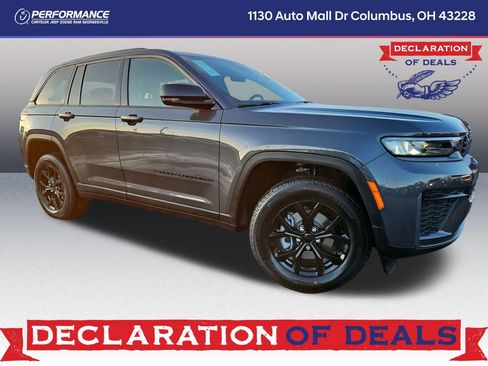 New 2026 Jeep Grand Cherokee Laredo image 1