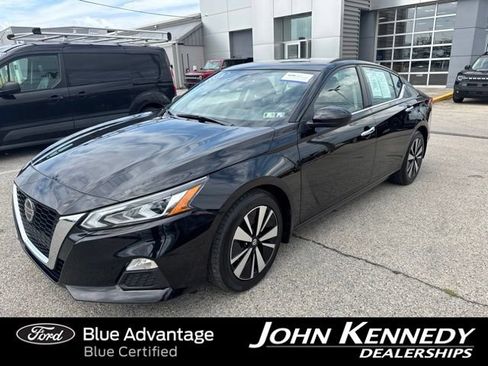 Used 2022 Nissan Altima 2.5 SV FWD image 1