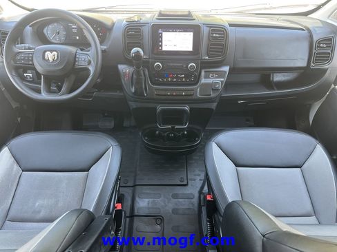Used 2025 RAM ProMaster 2500 w/ Convenience Group FWD image 5