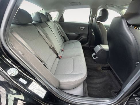 Used 2025 Kia K4 FWD image 12