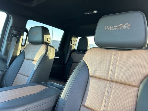 Used 2025 Chevrolet Silverado 1500 High Country image 23