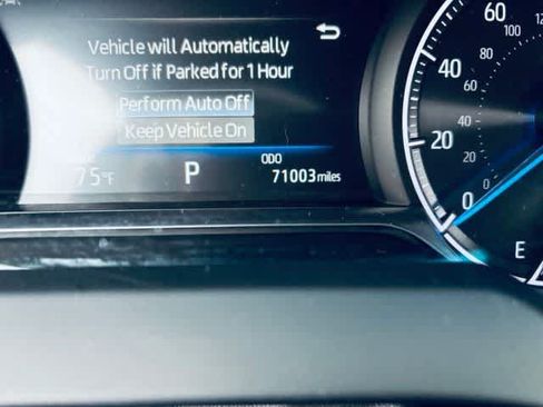 Used 2022 Toyota Venza XLE AWD/4WD image 9