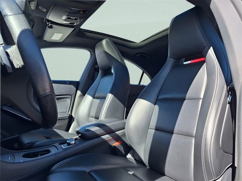 Used 2019 Mercedes-Benz CLA 250 image 22
