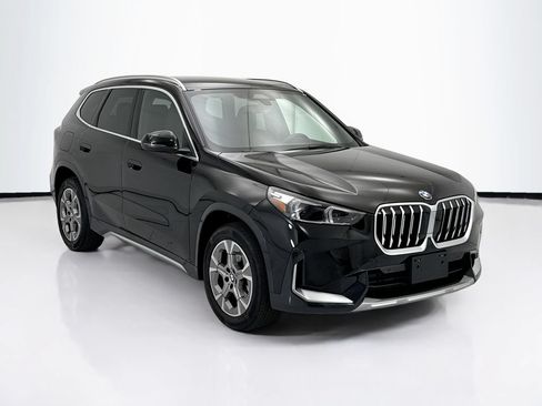 Used 2025 BMW X1 xDrive28i AWD/4WD image 3