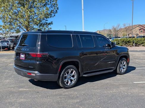 Used 2022 Jeep Wagoneer Series II image 5