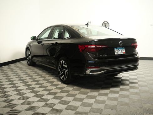 Used 2024 Volkswagen Jetta SEL FWD image 7