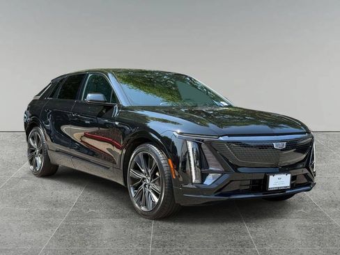Certified 2024 Cadillac Lyriq Sport w/ Nappa Leather Package AWD/4WD image 9