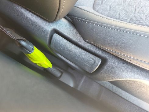 New 2026 Kia Seltos S image 9