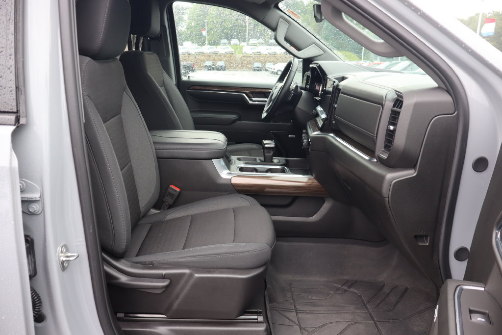 Used 2024 Chevrolet Silverado 1500 RST w/ All Star Edition Plus AWD/4WD image 17