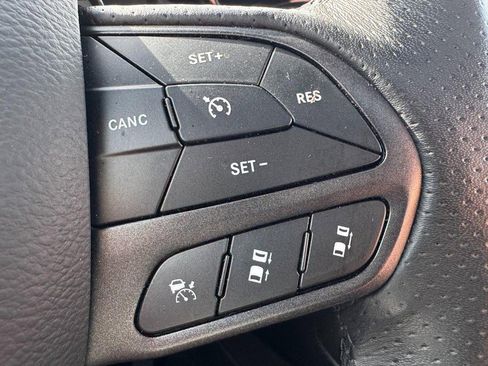 Used 2025 Dodge Durango GT AWD/4WD image 18