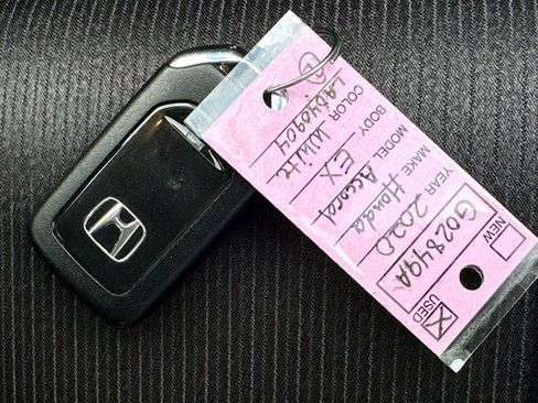 Used 2020 Honda Accord EX image 38