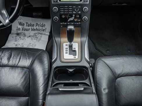 Used 2010 Volvo S80 3.2 image 22