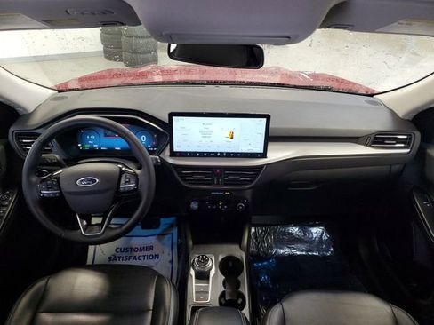 Used 2024 Ford Escape Platinum image 25