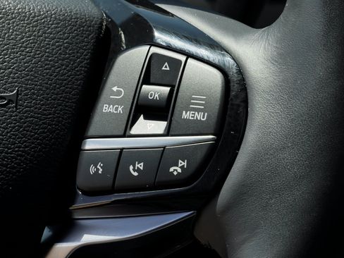 Used 2025 Ford Explorer Platinum AWD/4WD image 40