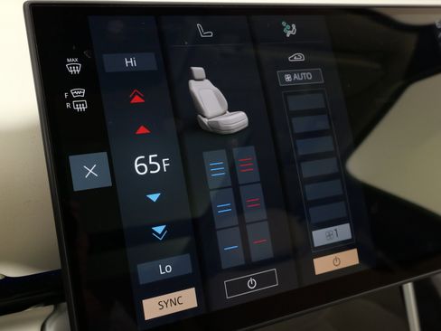 Used 2025 Land Rover Range Rover Long Wheelbase SE image 62