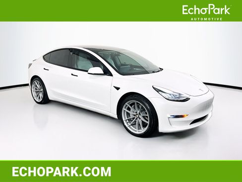 Used 2022 Tesla Model 3 Long Range AWD/4WD image 1