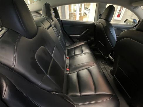 Used 2018 Tesla Model 3 Long Range image 16