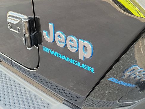 Used 2024 Jeep Wrangler High Altitude AWD/4WD image 12