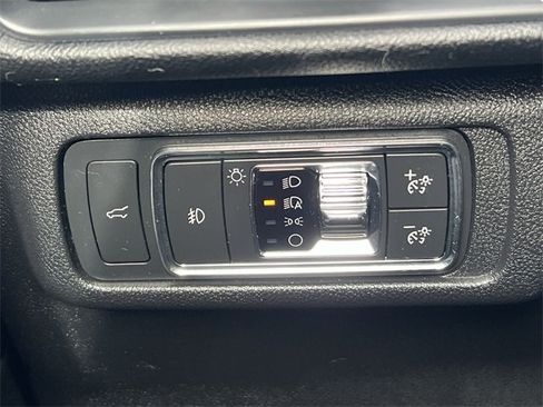 Used 2020 Lincoln Corsair Reserve w/ Equipment Group 201A image 25