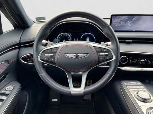 Used 2023 Genesis GV70 2.5T w/ Sport Prestige Package AWD/4WD image 15