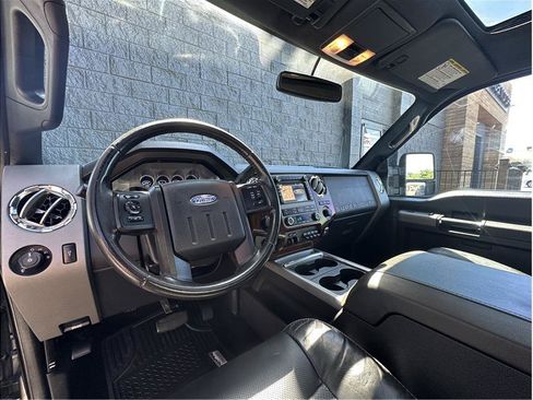 Used 2011 Ford F250 Lariat w/ Lariat Ultimate Pkg AWD/4WD image 14