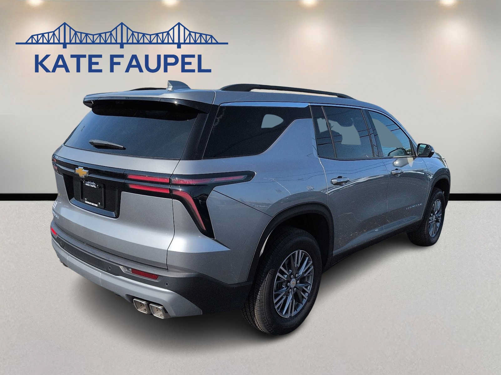 Used 2026 Chevrolet Traverse LT w/ Driver Confidence Package FWD image 7
