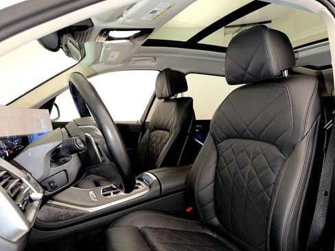 Used 2024 BMW X7 xDrive40i w/ Parking Assistance Package image 20