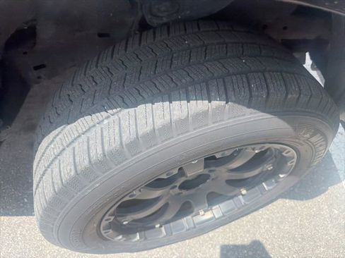 Used 2005 Toyota Tacoma 4x4 Double Cab image 2
