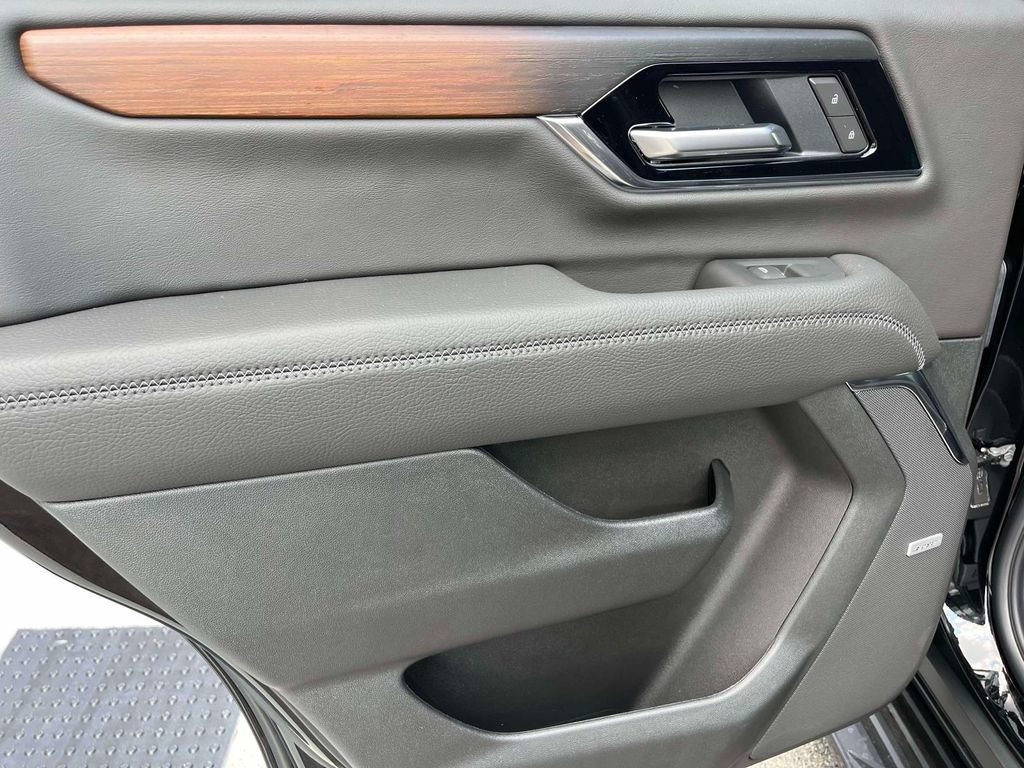 New 2026 GMC Yukon Denali AWD/4WD image 16