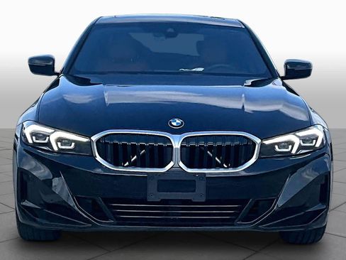Used 2024 BMW 330i Sedan w/ Convenience Package RWD image 3
