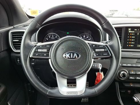 Used 2020 Kia Sportage S image 19