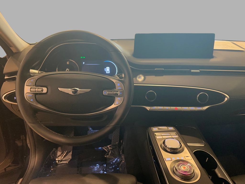 Used 2025 Genesis GV70 2.5T AWD/4WD image 30