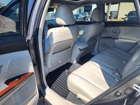 Used 2010 Toyota Venza AWD w/ Premium Pkg #2 image 23