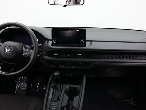 Used 2023 Honda Accord EX image 32
