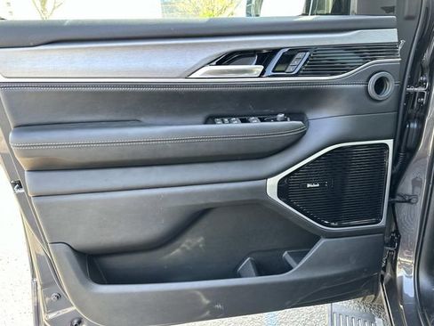 New 2026 Jeep Grand Wagoneer Limited AWD/4WD image 8