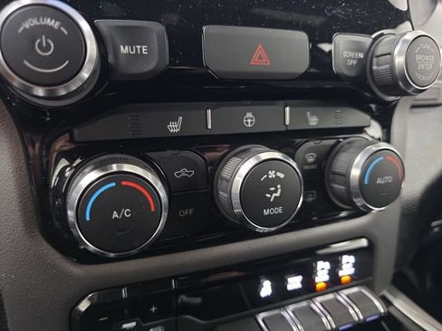 Used 2022 RAM 1500 Big Horn AWD/4WD image 23