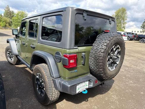 Used 2024 Jeep Wrangler Unlimited Rubicon 4xe AWD/4WD image 5