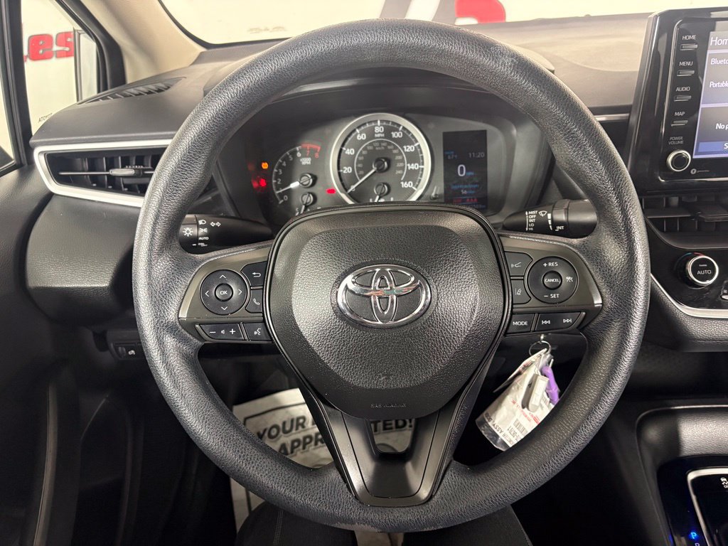 Used 2022 Toyota Corolla LE FWD image 19