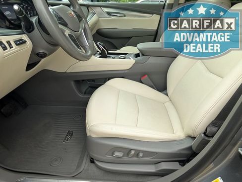 Used 2022 Cadillac XT5 Premium Luxury w/ Technology Package FWD image 17