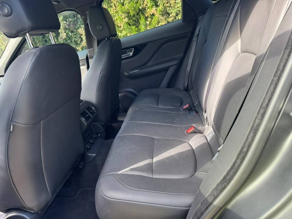 Used 2017 Jaguar F-PACE Premium AWD/4WD image 10