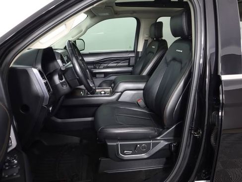 Certified 2020 Ford Expedition Platinum image 30