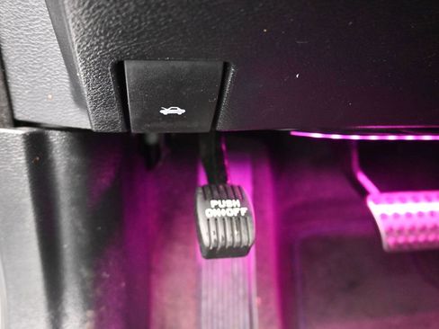 Used 2016 Dodge Charger R/T Scat Pack image 27