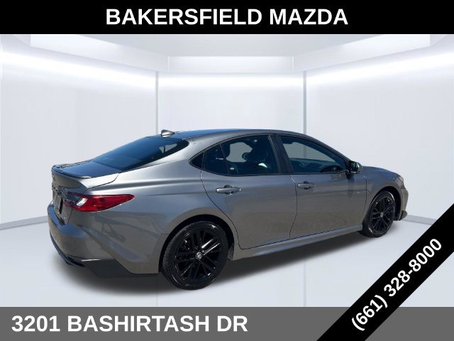 Used 2025 Toyota Camry SE FWD image 5