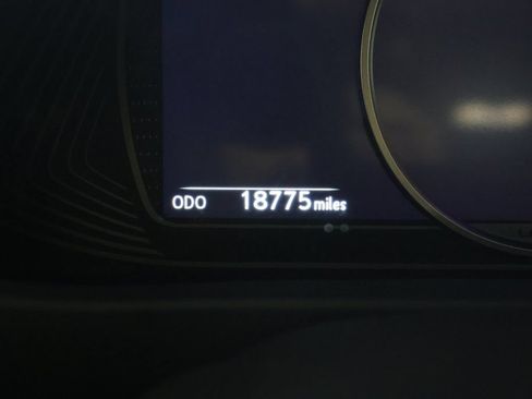 Certified 2020 Lexus UX 250h w/ Cold Area Package AWD/4WD image 17