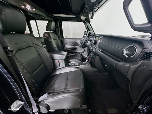 Used 2021 Jeep Wrangler Sahara image 31