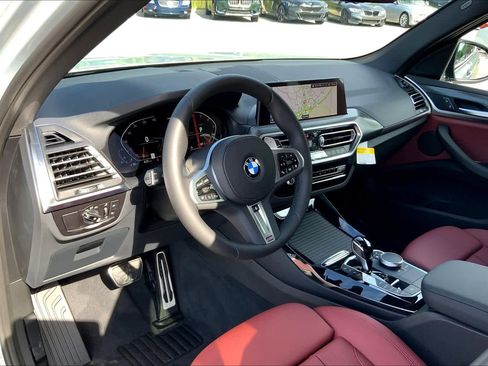 Certified 2024 BMW X3 xDrive30i w/ M Sport Package image 9