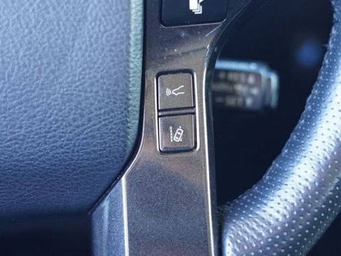 Certified 2024 Toyota 4Runner TRD Off-Road Premium image 28